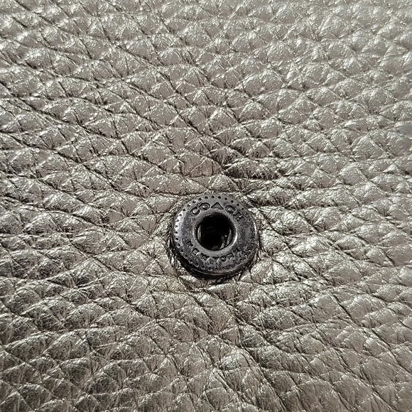 Coach Gold Wallet - Picture 6 of 7